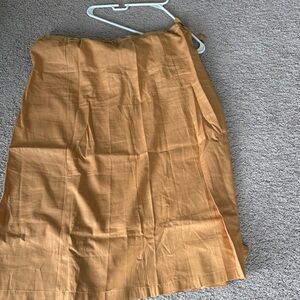 Tan petticoat / under skirt